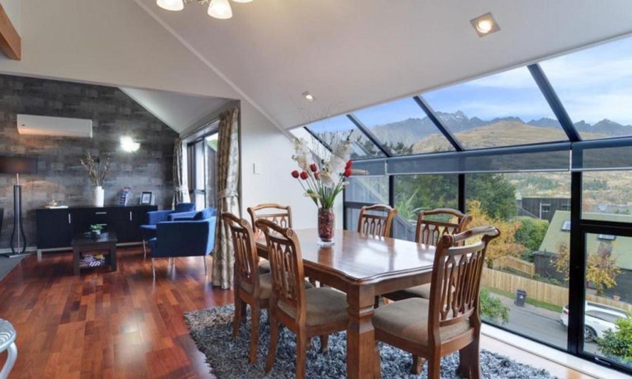 4 Bedroom Home, Unlimited Wifi, Fantastic Lake Views With Private Balcony Queenstown Exterior foto